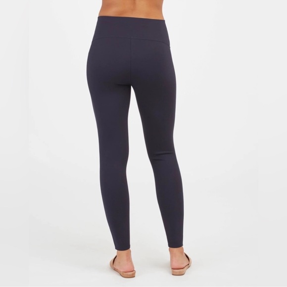 Spanx Ponte Perfect Ankle Leggings Black Small - Picture 3 of 12